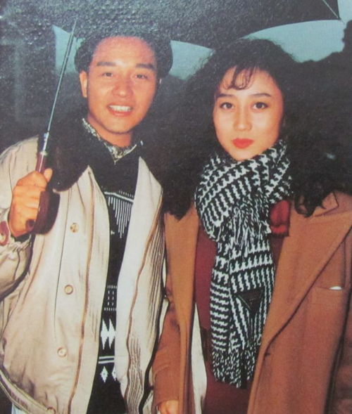 黄婉秋是李连杰的第一任老婆吗 黄婉秋儿子是什么死的