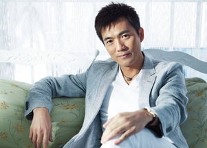 黄健翔现任妻子是谁 黄健翔解说村超