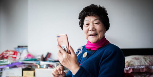 60岁的女人适合做点什么挣钱(五六十岁的退休女人,如果想赚点儿钱,这5种工作最合适)